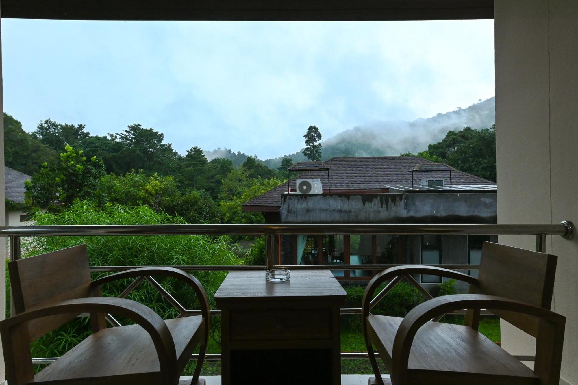 Cascade Tara Hotel Na Mueang Cameră foto